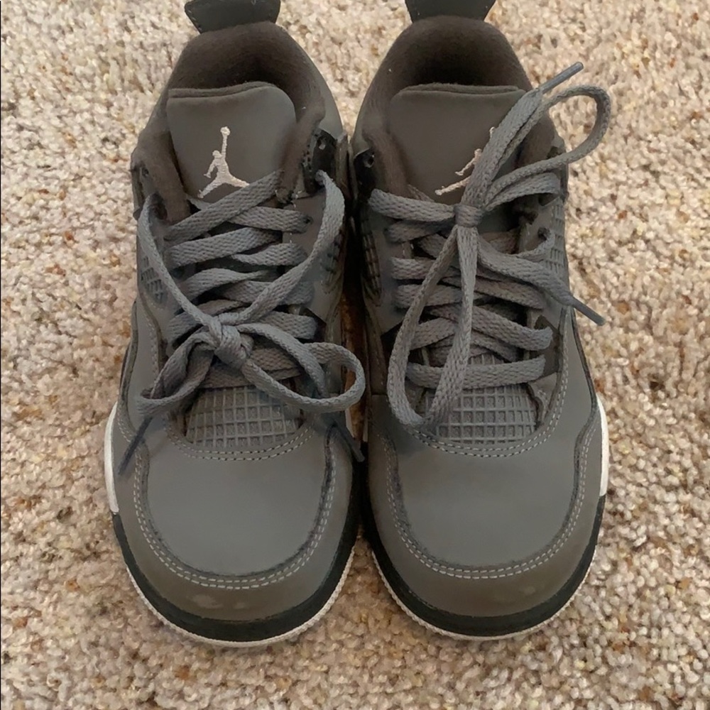 Cool Grey Jordan 4’s size 11c